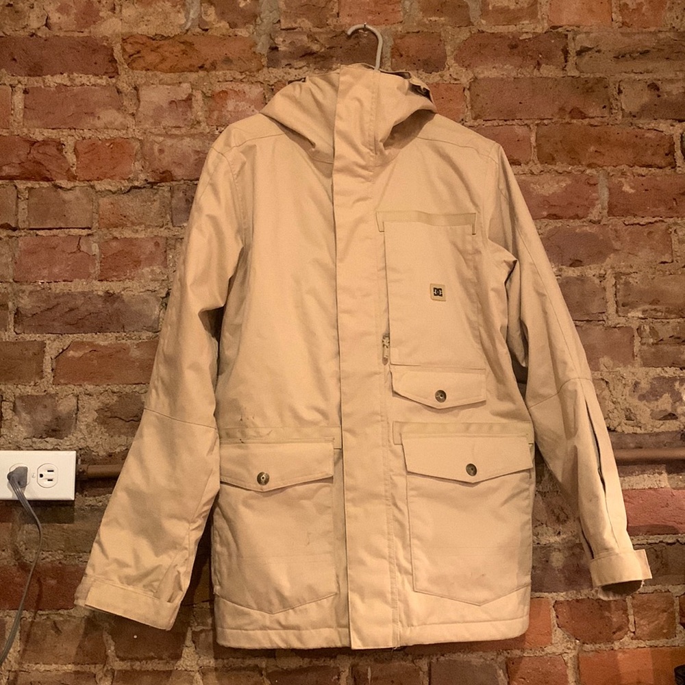 DC snowboarding jacket